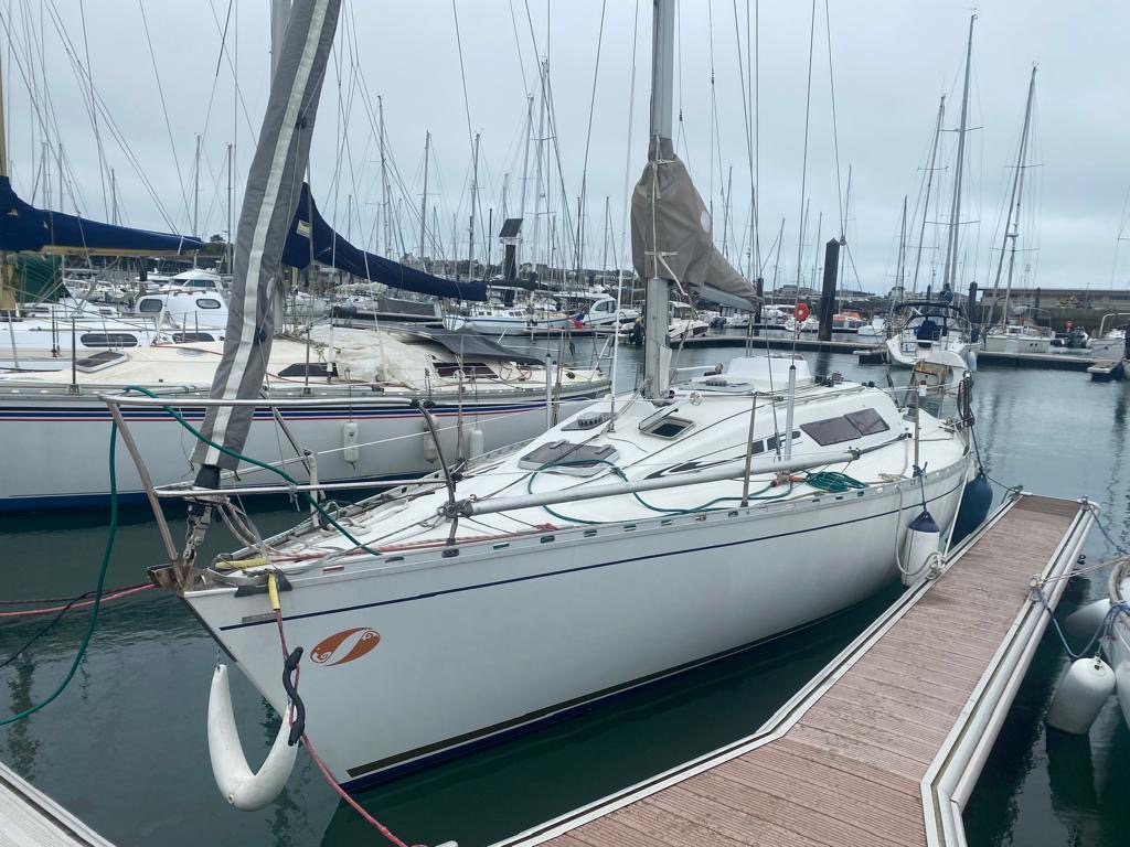 slider 1 Beneteau First 30 E